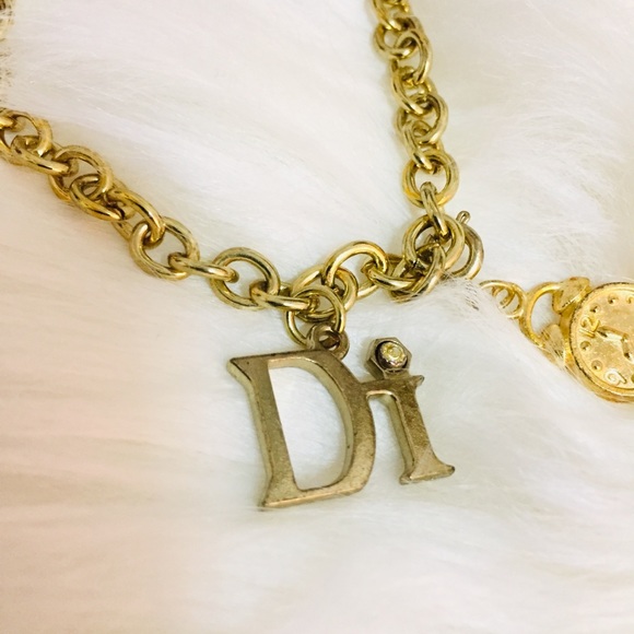 Bracelet Gold Tone Charm Bracelet - Picture 2 of 4